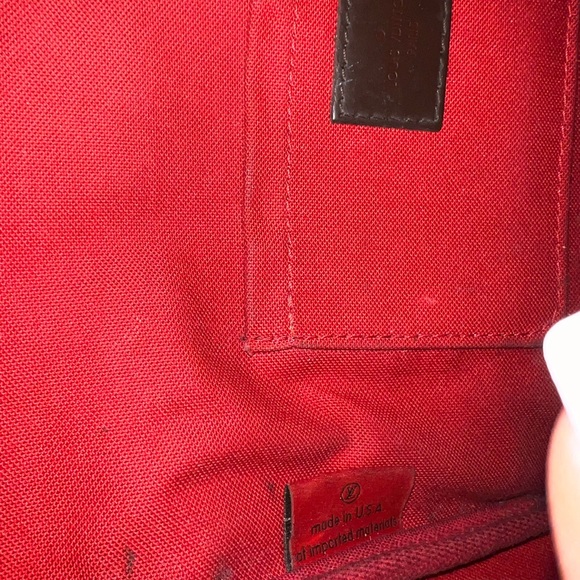 Louis Vuitton Favorite - Picture 5 of 16